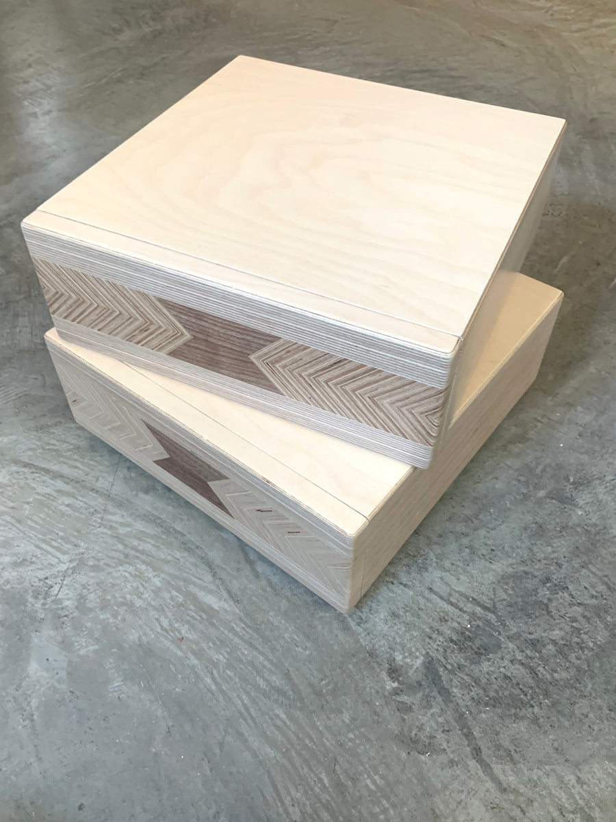 Baltic Birch Plywood 'Aisling' Floating Nightstand with Full Overlay Drawer