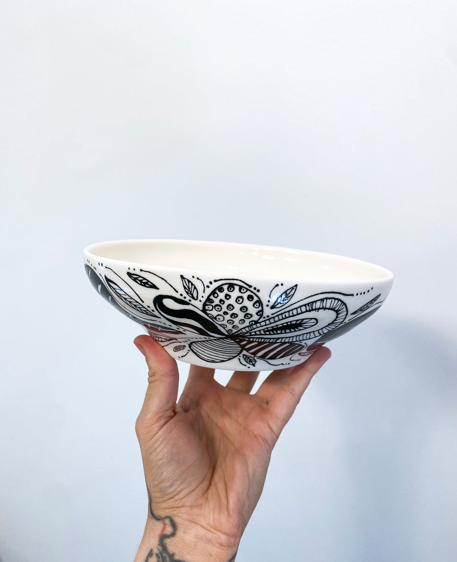 Fiain Bowl 26 - Porcelain