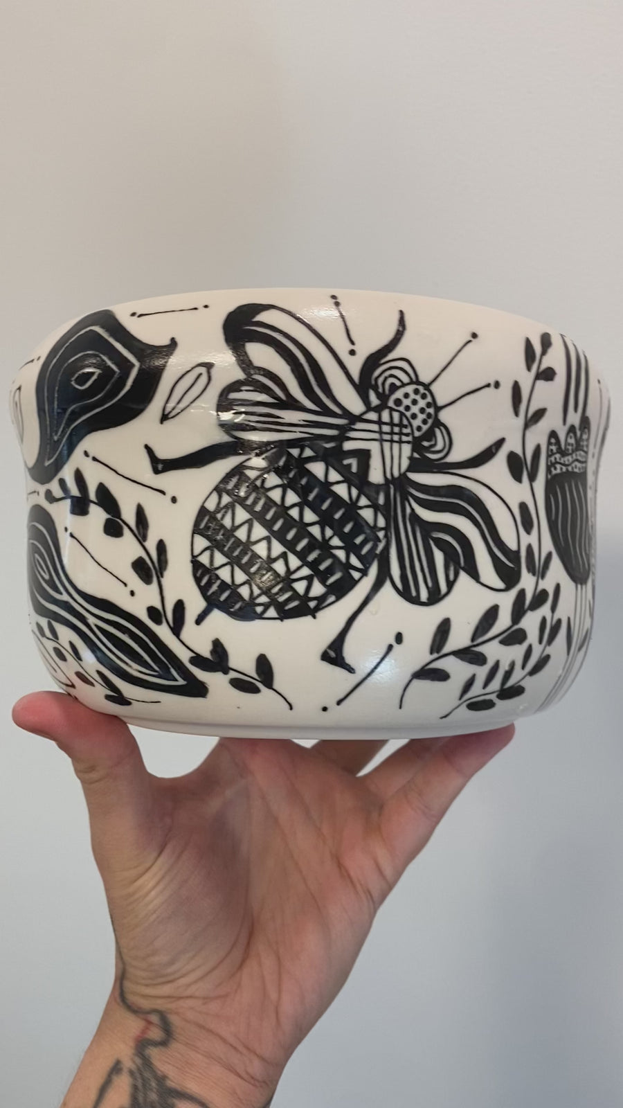Fiain Bowl 24 - Porcelain
