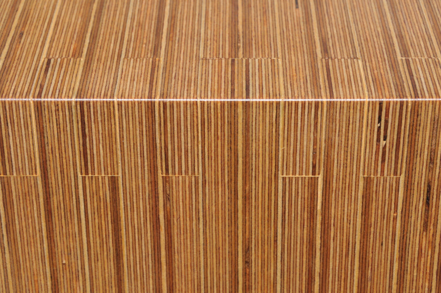 plywood grain detail